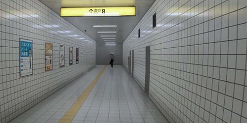 逃离地铁站 安卓版v1.0截图0