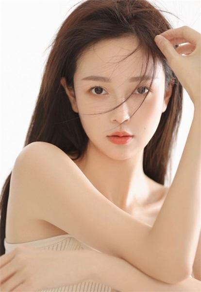 草莓秋葵黄瓜丝瓜榴莲绿巨人无限看截图2