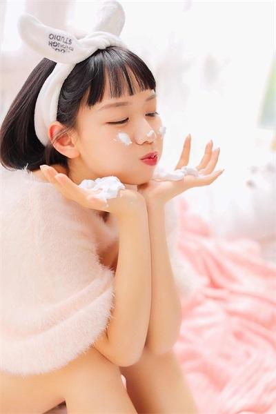 榴莲草莓视频黄丝瓜芭乐秋葵纯净版截图1