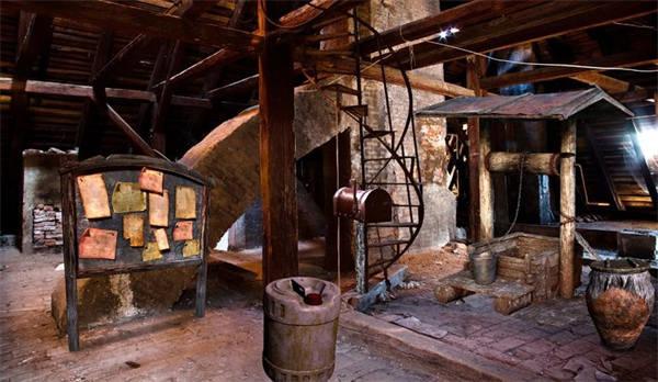 逃出乡村复古别墅截图1