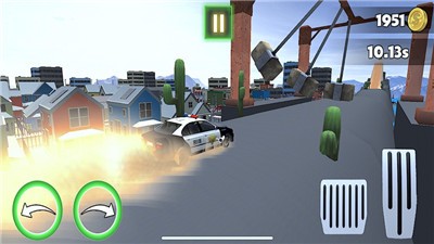 警车特技超级斜坡游戏官方版  v4.0.3