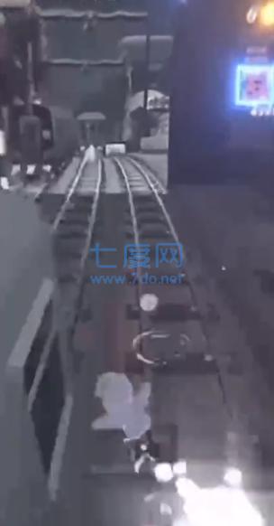 地铁跑酷雪地墨水hc版本