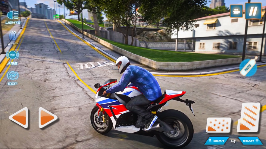 摩托车驾驶赛车游戏  V 1.0