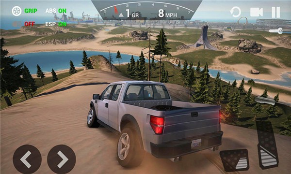 疯狂闪电赛车  v300.1.0.3018