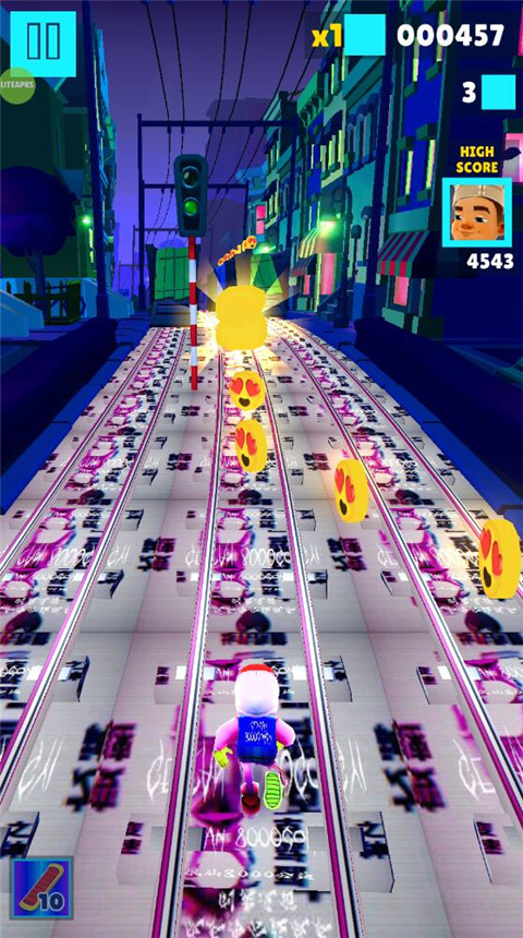 地铁跑酷根灿8000公益版本 v8000