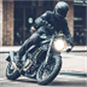 摩托车公路驾驶