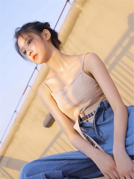 草莓丝瓜芭乐秋葵榴莲香草最新版